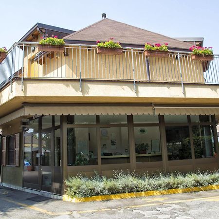 Hotel Motel Ovest Vittuone Dış mekan fotoğraf
