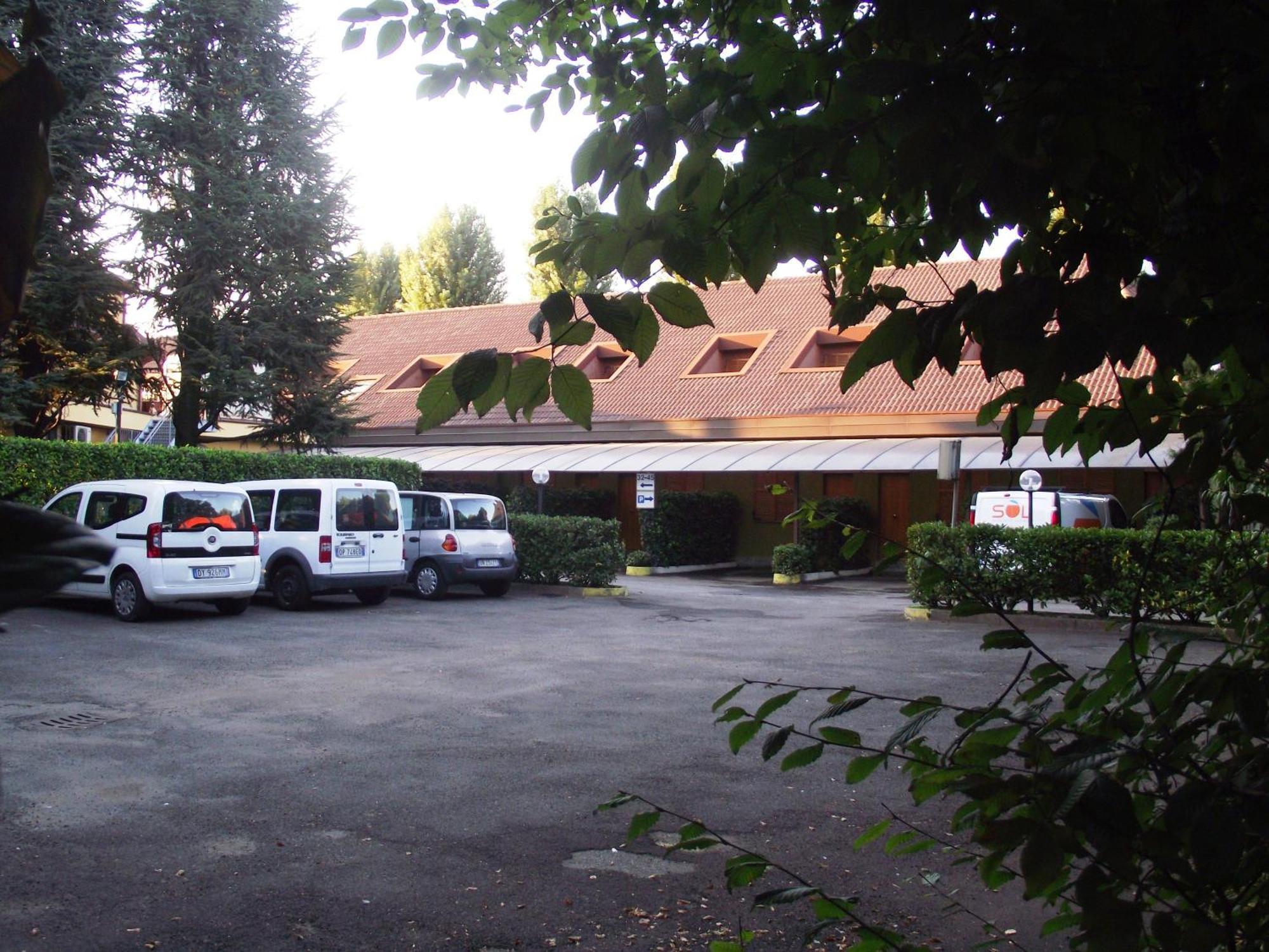 Hotel Motel Ovest Vittuone Dış mekan fotoğraf