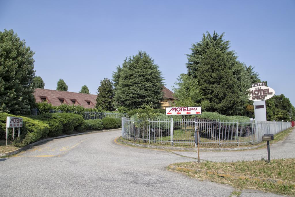 Hotel Motel Ovest Vittuone Dış mekan fotoğraf