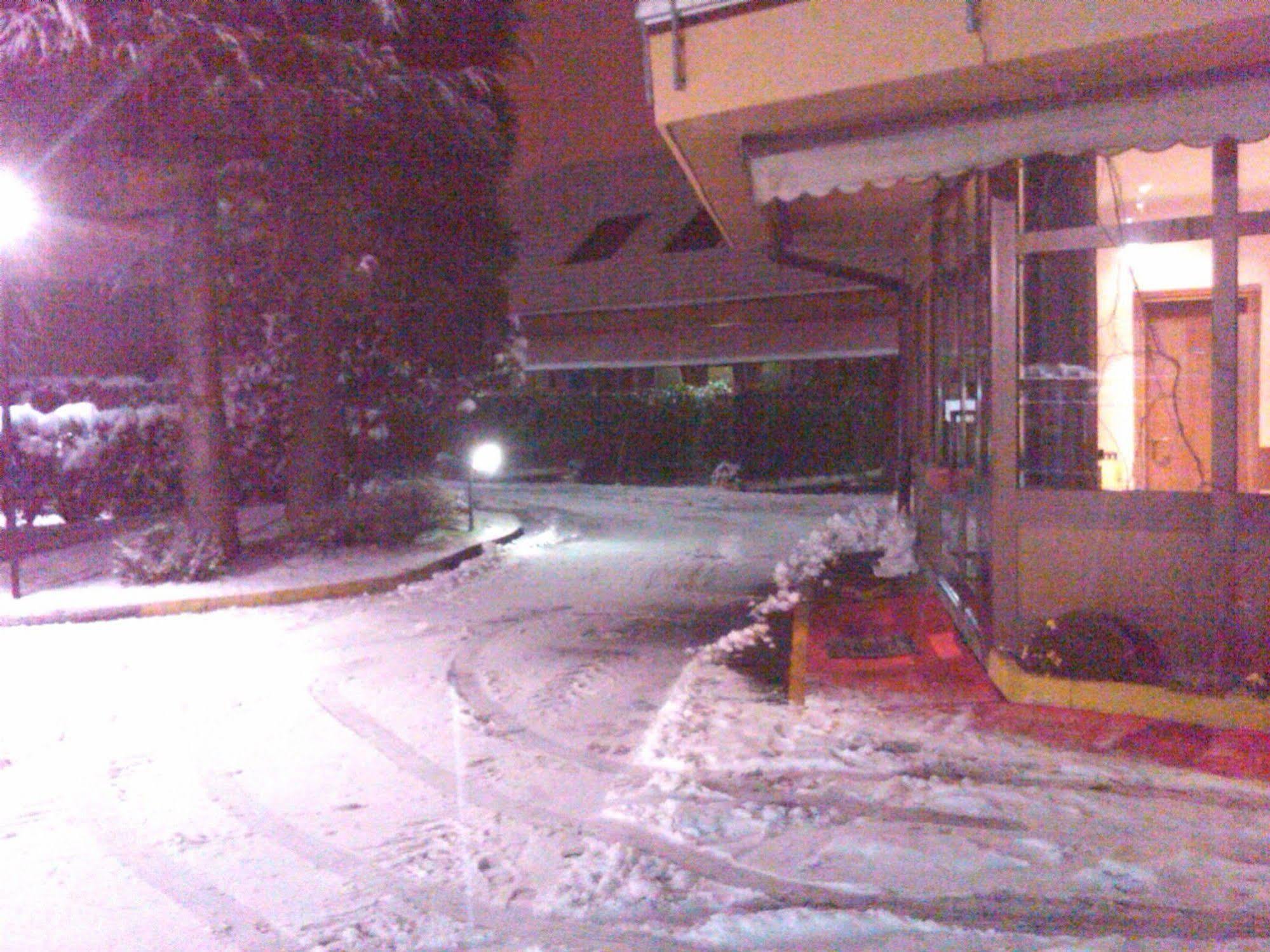 Hotel Motel Ovest Vittuone Dış mekan fotoğraf