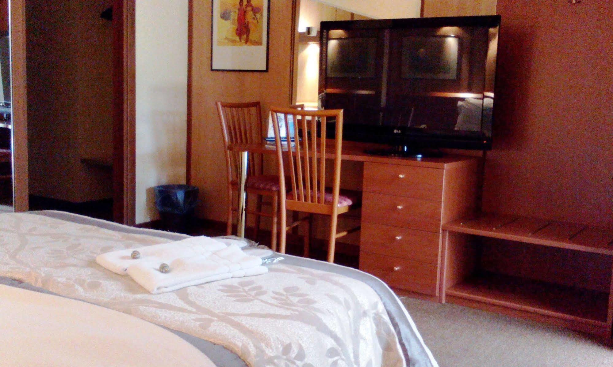 Hotel Motel Ovest Vittuone Dış mekan fotoğraf
