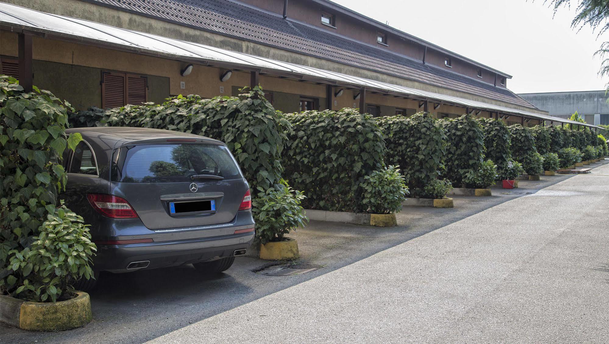 Hotel Motel Ovest Vittuone Dış mekan fotoğraf